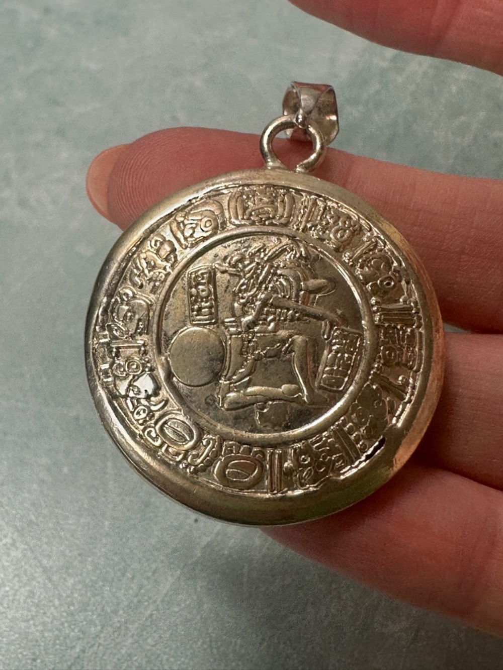 sterling silver pendant Mexican-made piece turquoise inlay Aztec calendar - Picture 5 of 7